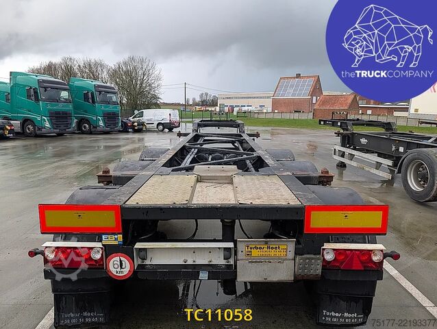 Preprava kontajnerov Turbos Hoet Tank chassis Gooseneck