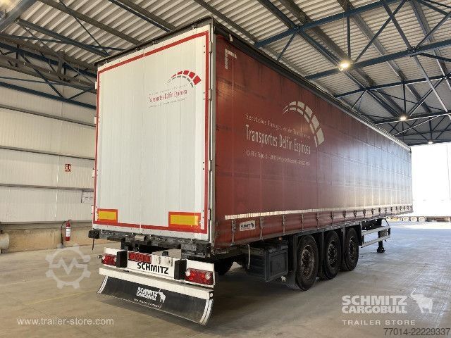 Trailer semi terbuka dengan terpal Schmitz Cargobull Curtainsider Standard