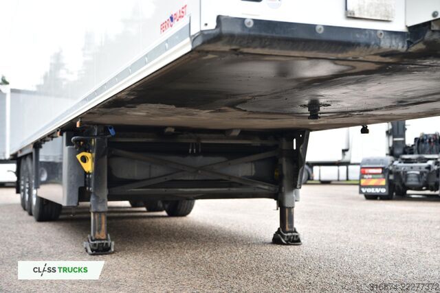 Naczepa chłodnia SCHMITZ CARGOBULL SKO FP 60 ThermoKing SLXi 300