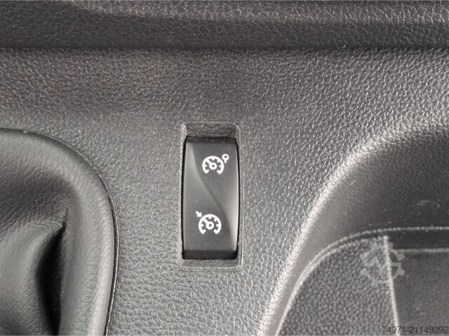 Dobozos furgon Renault Master Kasten L3H2 3.5t 2.3D*AHK R-Kam Tempomat