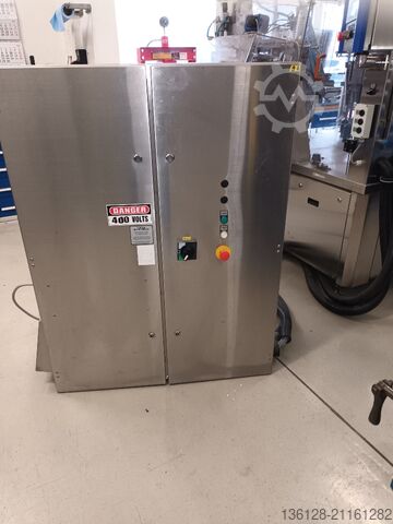 Macchina per la formatura, il riempimento e la sigillatura di sacchi LEEPACK RP-6T-40-WD