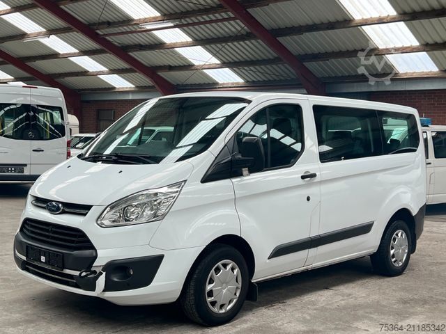 Kleinbus FORD Transit Custom 2.0 TdCi L1H1 9Sitze Motor Defect