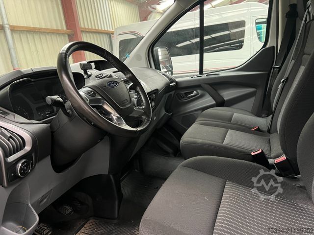 Kleinbus FORD Transit Custom 2.0 TdCi L1H1 9Sitze Motor Defect