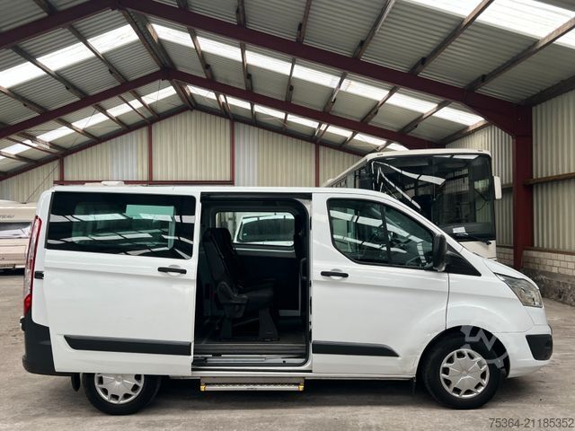 Kleinbus FORD Transit Custom 2.0 TdCi L1H1 9Sitze Motor Defect