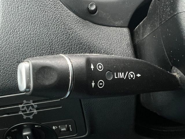 Minibus MERCEDES-BENZ Vito 111 Cdi BlueTEC 9 Sitze Klima Navi Tempomat