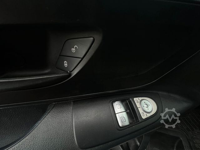 Minibus MERCEDES-BENZ Vito 111 Cdi BlueTEC 9 Sitze Klima Navi Tempomat