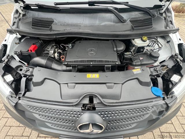 Minibus MERCEDES-BENZ Vito 111 Cdi BlueTEC 9 Sitze Klima Navi Tempomat