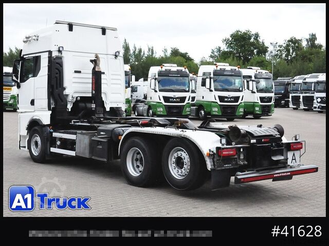 Camião porta-contentores de gancho MAN TGX 26,500 LL, HIAB Intarder Navi Sound, Funk