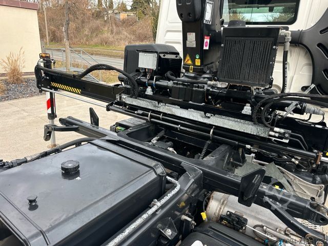 Auto-dizalica montirana na kamionu MAN TGL 12.220 Kipper KRAN 14m FUNK Greifer  AHK