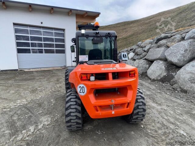 Terenski viličar Ausa C 351 HX4