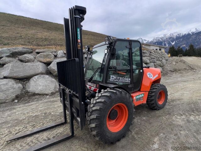 Terenski viličar Ausa C 351 HX4