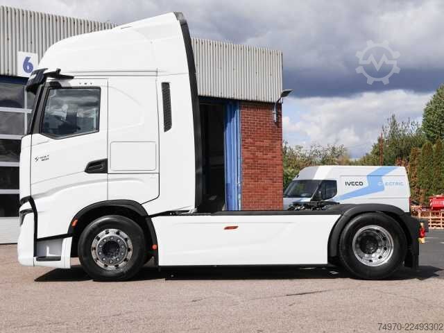 יחידת גרר סטנדרטית Iveco S-Way AS440S50T/P
