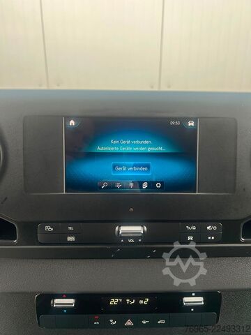 High top van MERCEDES-BENZ Sprinter 215 9G-TR HOCH+LANG KLIMA 3-SITZ KAMERA