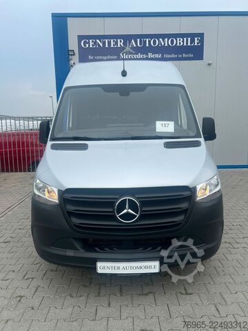High top van MERCEDES-BENZ Sprinter 215 9G-TR HOCH+LANG KLIMA 3-SITZ KAMERA