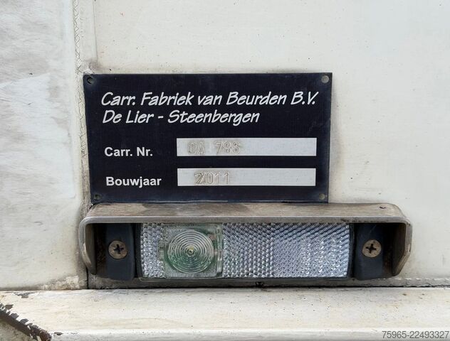 Semirremolque frigorífico Burg O-3-42 VAN BEURDEN AIR CARGO ROLLERBEDS TAI