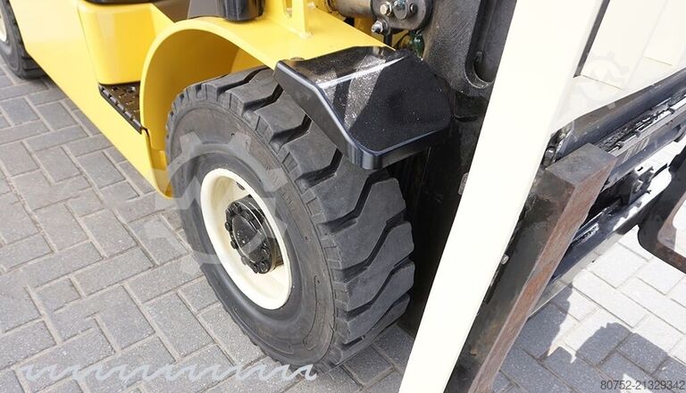 Forklift Yale GDP25VX Diesel Stapler