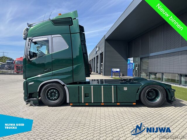 Standard-SZM Volvo FH 500 TC 4x2 Showtruck + I-Park