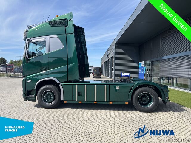 Standard-SZM Volvo FH 500 TC 4x2 Showtruck + I-Park
