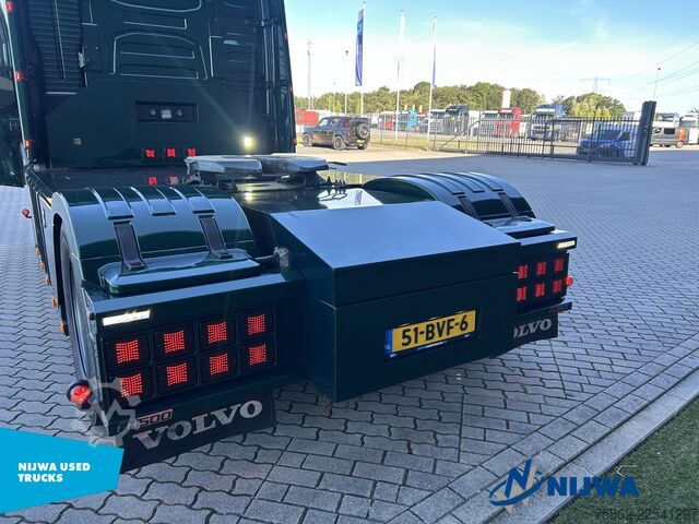 Standard-SZM Volvo FH 500 TC 4x2 Showtruck + I-Park