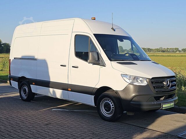 Kõrge katusega universaal MERCEDES-BENZ SPRINTER 311 L2H2 MBUX10  RWD