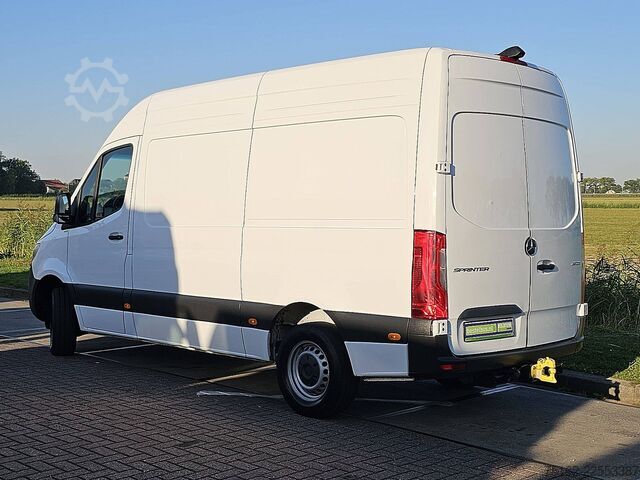 Kõrge katusega universaal MERCEDES-BENZ SPRINTER 311 L2H2 MBUX10  RWD