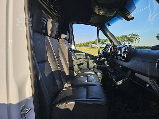Kõrge katusega universaal MERCEDES-BENZ SPRINTER 311 L2H2 MBUX10  RWD