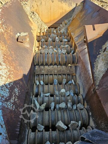 Rakennuskone KLEEMAN REINER MB 122