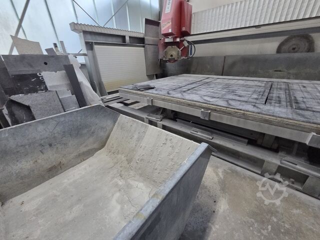 Machining center NOAT QUBO