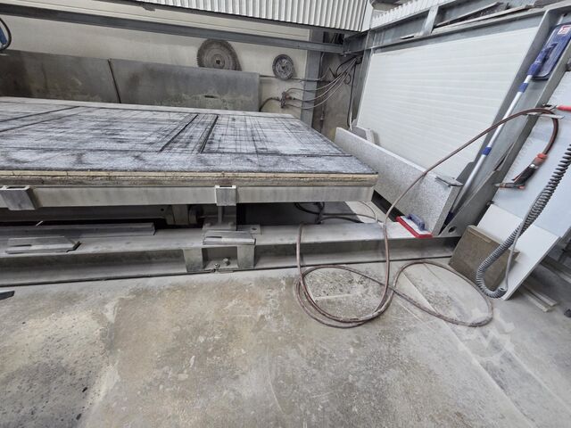 Machining center NOAT QUBO