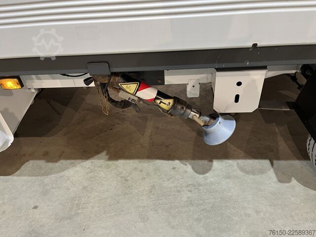 Lastbil med plattform och kran Renault Master 2.3 dCi 145 PK L3 Open Laadbak / Fassi K...