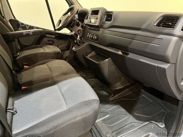 Lastbil med plattform och kran Renault Master 2.3 dCi 145 PK L3 Open Laadbak / Fassi K...