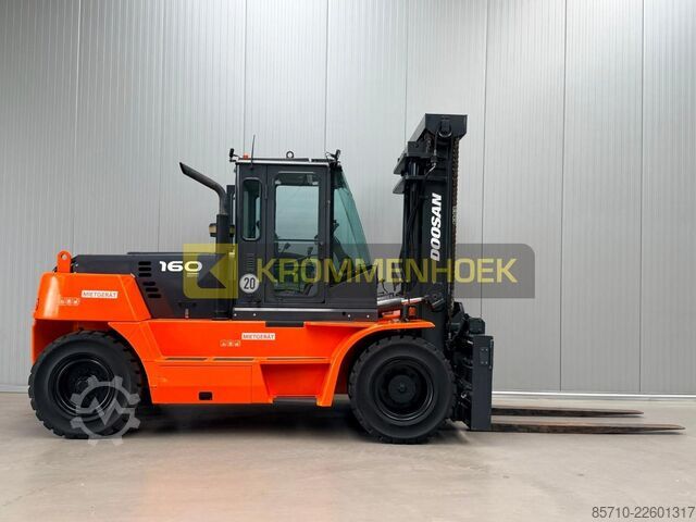 מלגזה Doosan D 160 S-5