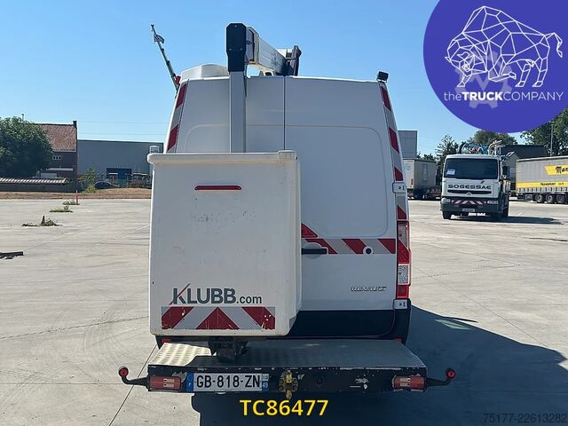 Πλατφόρμα ανύψωσης Renault Master 145.35 klubb