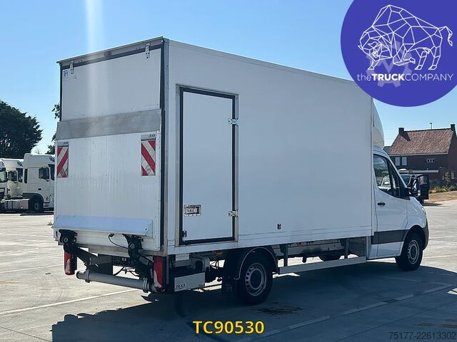 βαλίτσα Mercedes-Benz Sprinter 317 CDI KOFFER MET LIFT - AUTOMAAT