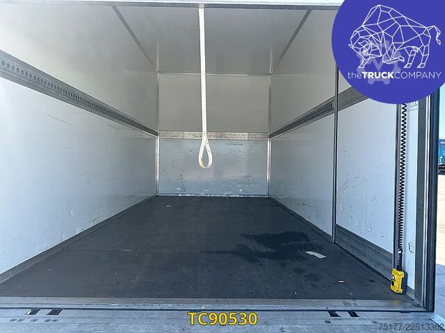 βαλίτσα Mercedes-Benz Sprinter 317 CDI KOFFER MET LIFT - AUTOMAAT