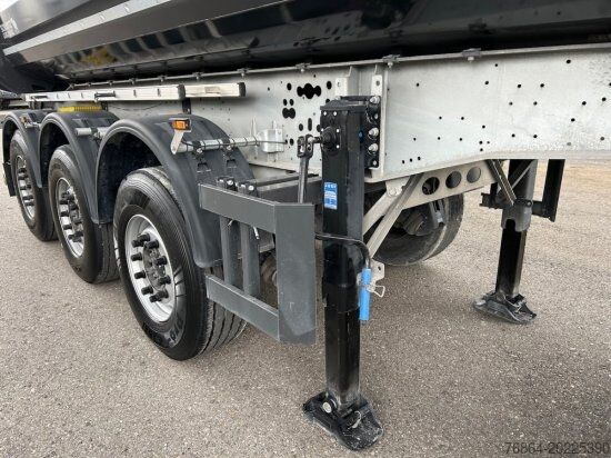 Billenős félpótkocsi SCHMITZ KIPPMULDE 24M³, STAHL-LIGHT CHASSIS, LIFTACHSE, ROLLPLANE