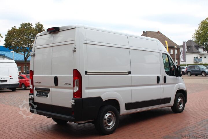 Xe van thùng kín Citroën Jumper Kasten 35 L2H2 BlueHDi 140 Standhzg Kamer