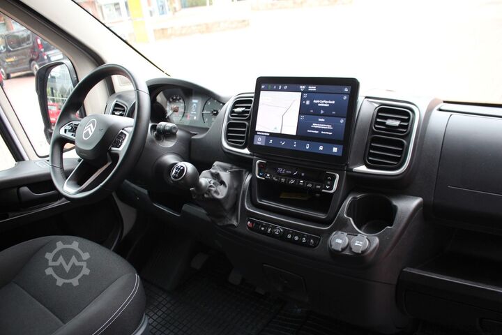 Xe van thùng kín Citroën Jumper Kasten 35 L2H2 BlueHDi 140 Standhzg Kamer