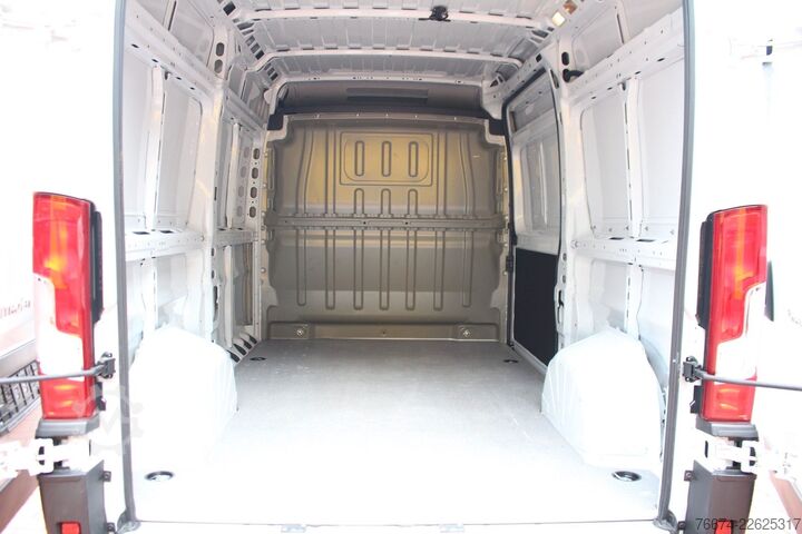 Xe van thùng kín Citroën Jumper Kasten 35 L2H2 BlueHDi 140 Standhzg Kamer
