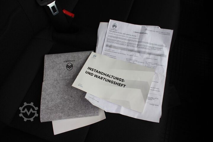 Xe van thùng kín Citroën Jumper Kasten 35 L2H2 BlueHDi 140 Standhzg Kamer