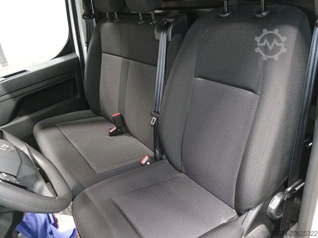 Xe van thùng kín Citroën Jumpy Kasten 2.0 BlueHDi 145 S&S EAT8 Klima AHK
