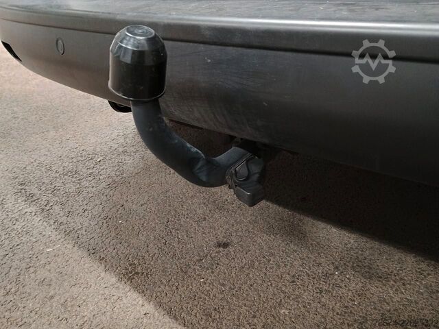 Xe van thùng kín Citroën Jumpy Kasten 2.0 BlueHDi 145 S&S EAT8 Klima AHK