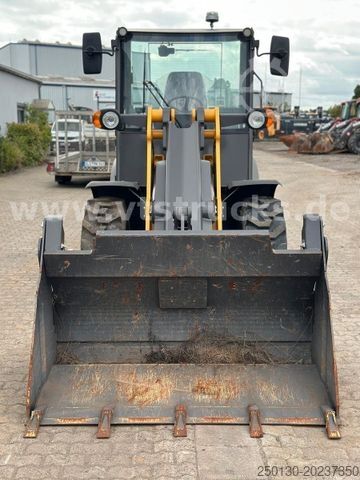 Utovarivač na kotačima MECALAC AX 700 4x4 Schaufel NEU Greifschaufel