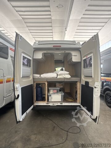 Camper 2023 Fiat Ducato Weinsberg Carabus | Manuale | Tetto a Soffietto
