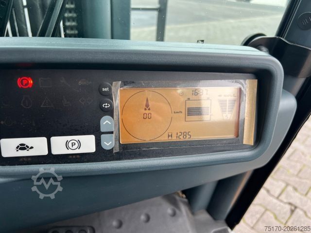 Frontgaffeltruck JUNGHEINRICH EFG 215 / Triplex: 4.25m! / SS / 1.285h / 2021