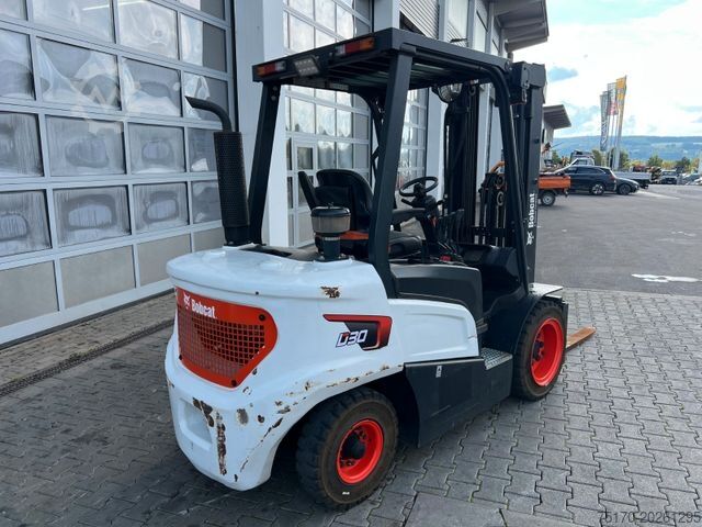 フロントローダーフォークリフト BOBCAT D30NXS / nur 482h! / 12.2023 / SS