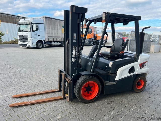 フロントローダーフォークリフト BOBCAT D30NXS / nur 482h! / 12.2023 / SS