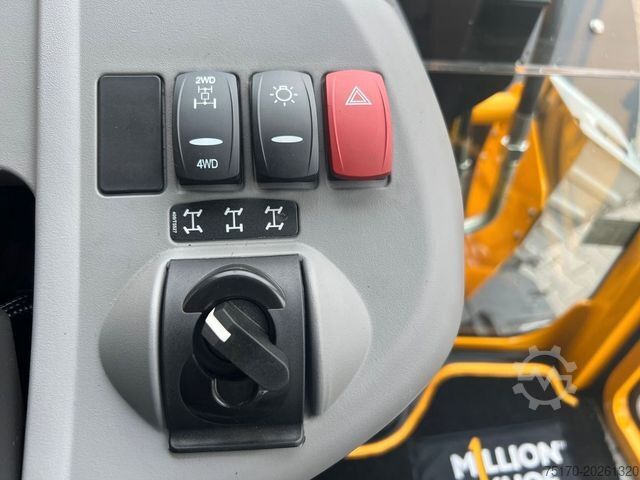 Traktorgravemaskin JCB 4CX / Klappschaufel / Dual Drive / Sonderedition