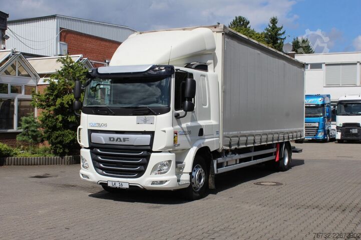 Kamion sa ravnom platformom i ceradom Daf CF  320 Plane   Schlafkabine Klima LDW Edscha LBW