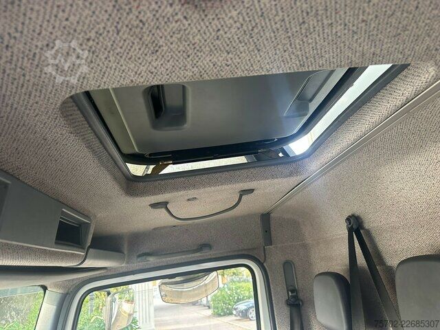 ভ্যান Mercedes-Benz 817 2-4 Pferde